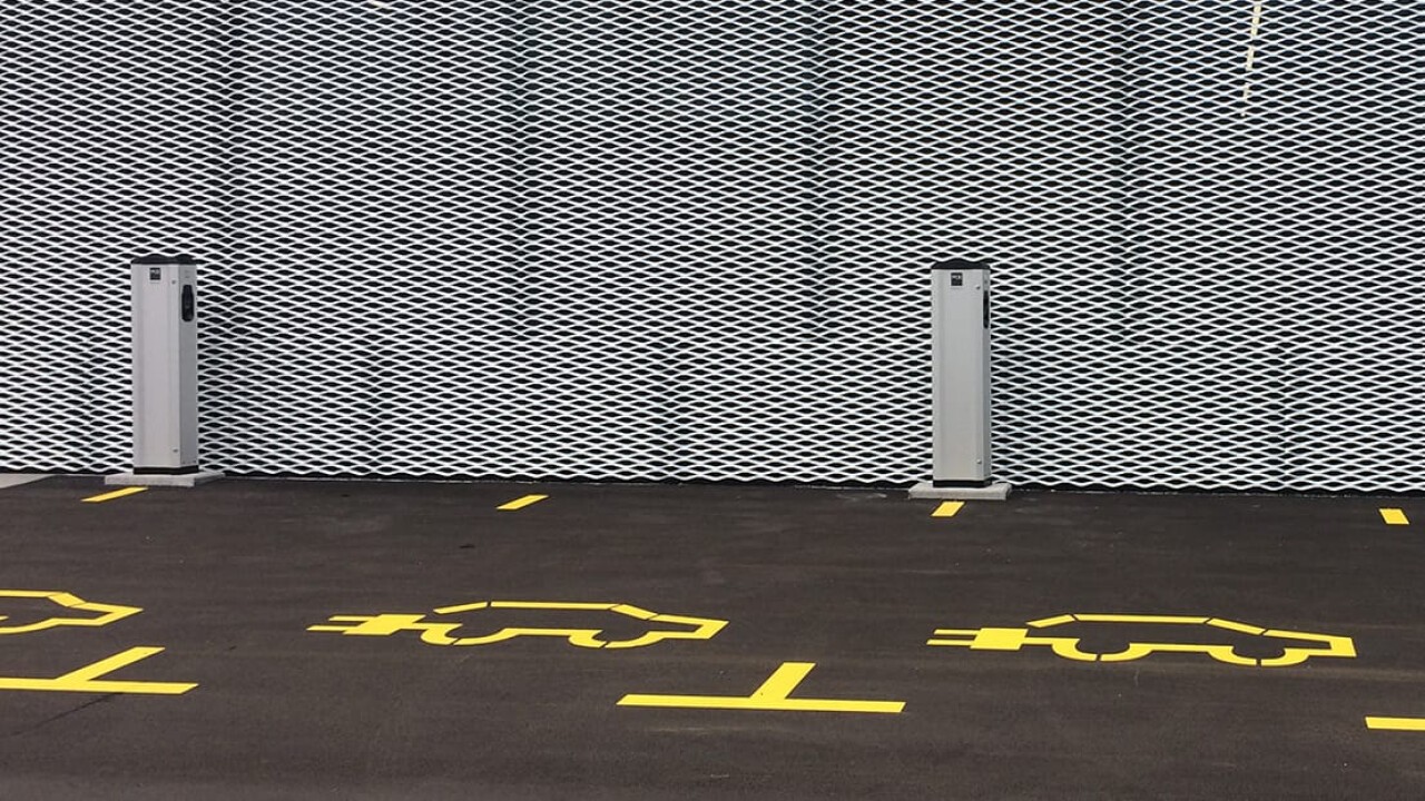 LS4 für Mitarbeiterparkplätze
