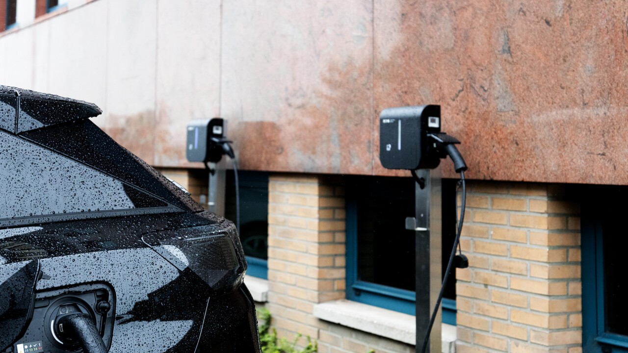 AC-Ladestationen Green Motion Building im Aussenbereich